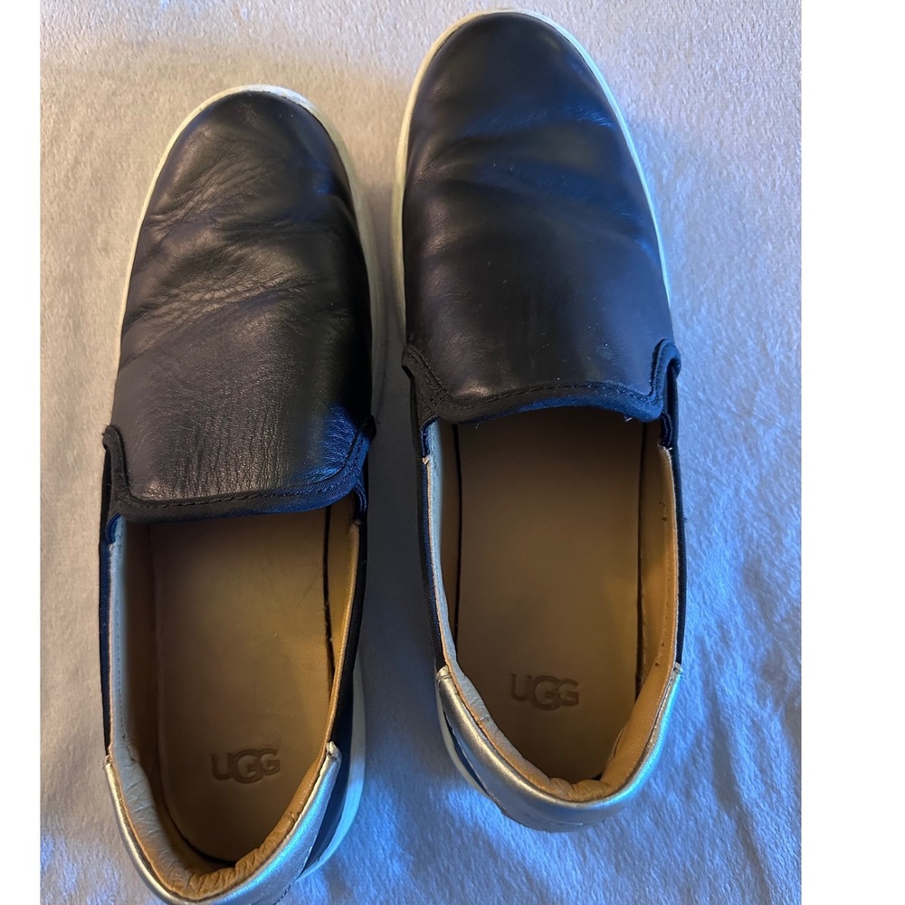 UGG Jass Black Leather Slip On Sneakers Metallic Silver Heel 1019108 Mens 8.5